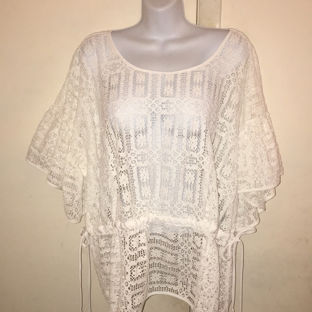 🎉PRICE DROP 🎉 White Lace Top🛍